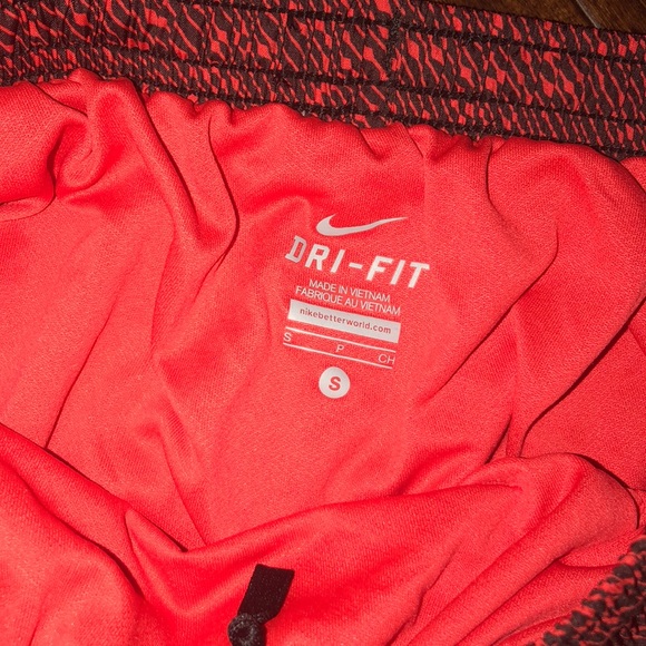 cute Nike shorts!! - Picture 2 of 2